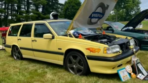 וולוו 850 T-5R צהובה ידנית, מנוע 5 צילינדרים טורבו וולוו 850.