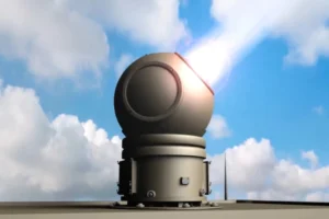 מערכת היירוט בלייזר "אור איתן" (Iron Beam) של רפאל ומשרד הביטחון בתצורה מבצעית בשטח, המיועדת ליירוט רקטות, כטב"מים ופצמ"רים.